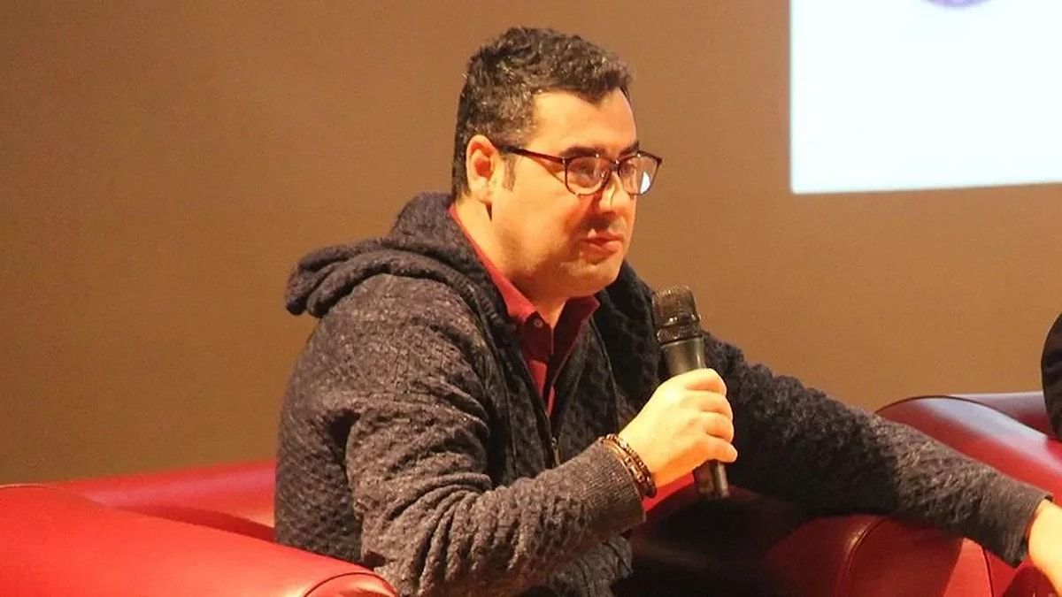 “Sağcılık ahlaksızlıktır” diyen Enver Aysever gözaltına alındı: Savcılığa sevk ediliyor 2