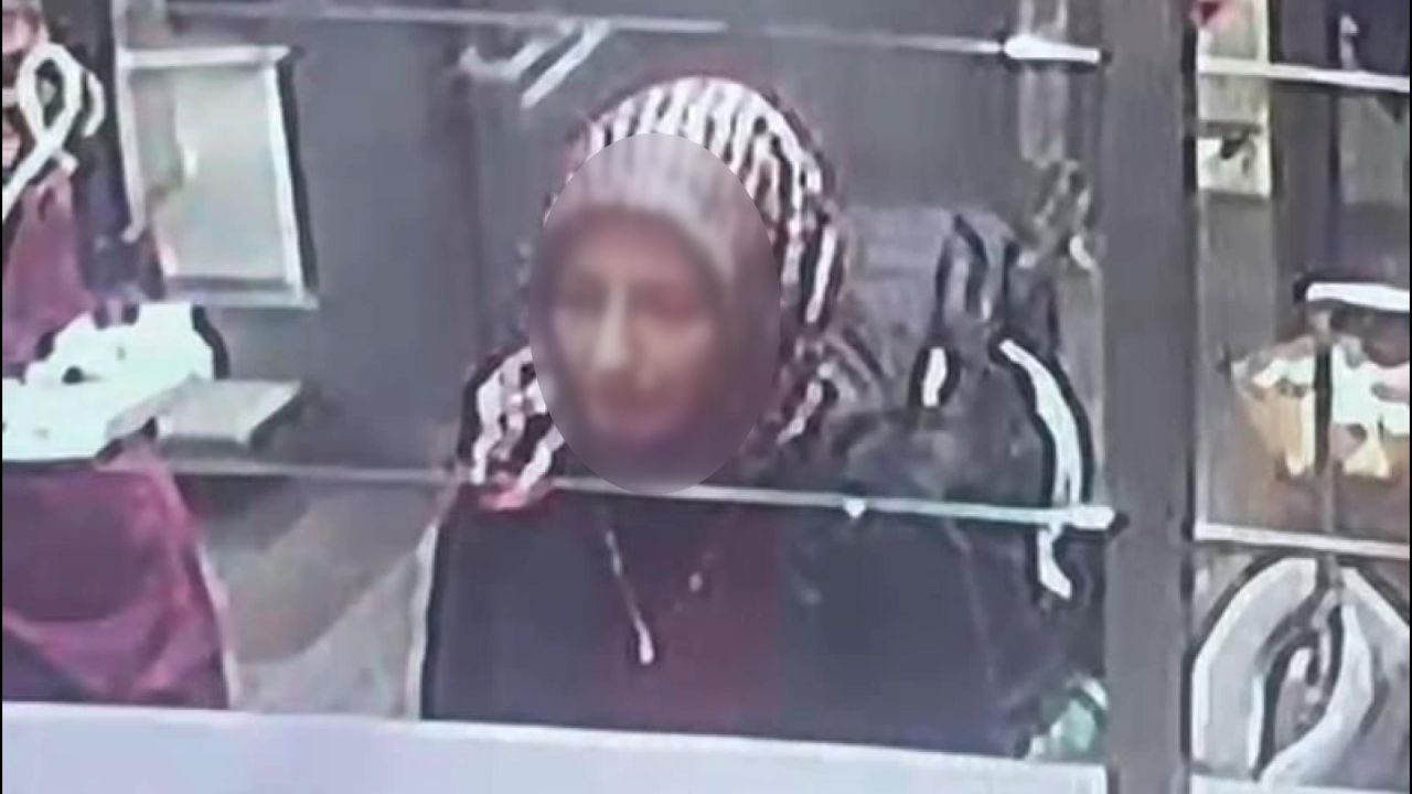 Adliyeden 25 kilo altın çalan Erdal Timurtaş ve eşinin kaçış görüntüleri ortaya çıktı! Sabiha Gökçen'deki rahat tavırları dikkat çekti... 3
