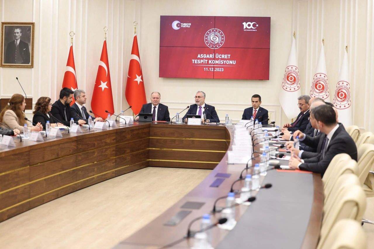 Asgari ücret maratonu başlıyor! TÜRK-İŞ yarınki toplantıya katılacak mı? Atalay'dan açıklama 6