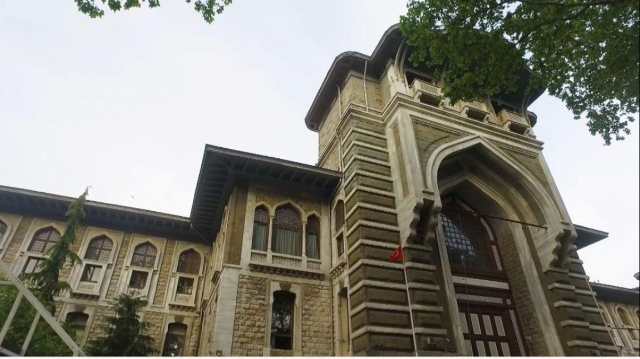 Türkiye'nin en köklü lisesi İstanbul Erkek Lisesi'nde taciz skandalı! Okul müdürü açığa alındı 1