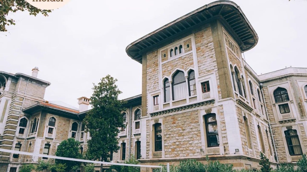Türkiye'nin en köklü lisesi İstanbul Erkek Lisesi'nde taciz skandalı! Okul müdürü açığa alındı 5