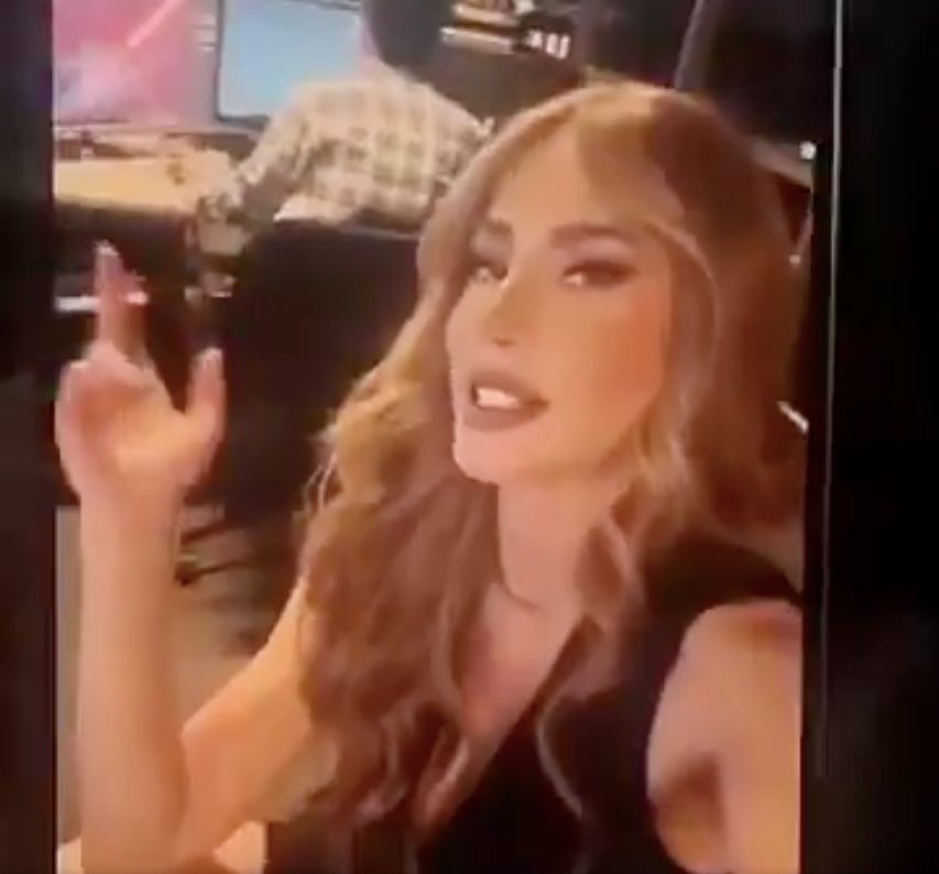 Ela Rümeysa Cebeci'nin Cem Yılmaz'a gönderdiği uyuşturucu videosu ortaya çıktı! Yılmaz'dan cevap geldi: Ben o işleri 1998’de bıraktım! 5