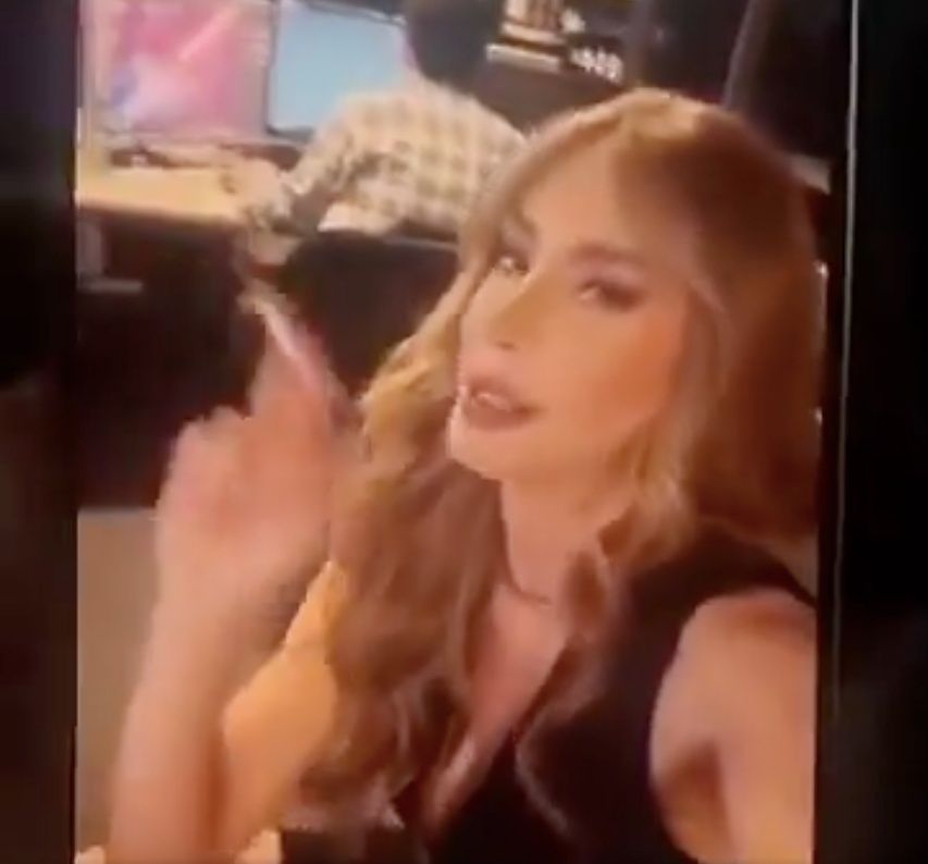 Ela Rümeysa Cebeci'nin Cem Yılmaz'a gönderdiği uyuşturucu videosu ortaya çıktı! Yılmaz'dan cevap geldi: Ben o işleri 1998’de bıraktım! 4