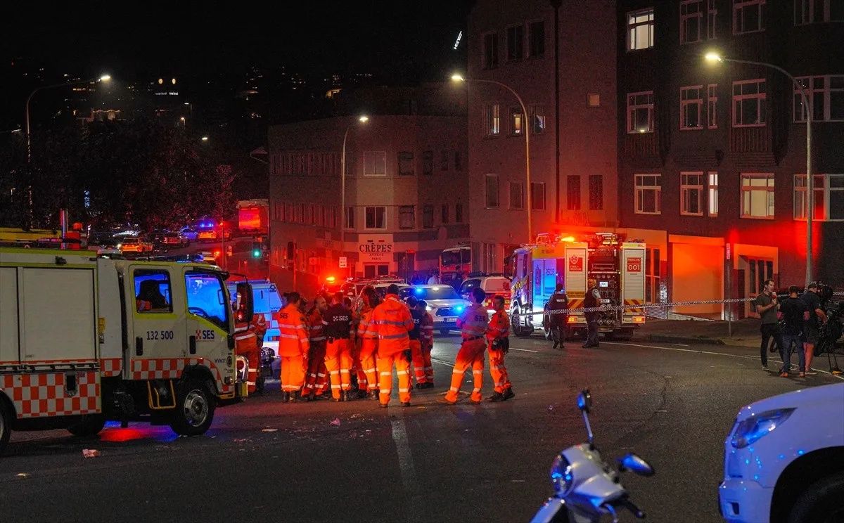 Silahlı saldırının failleri baba–oğul çıktı: Avustralya’daki katliamda can kaybı 16’ya yükseldi! Dünya Müslüman kahramanı konuşuyor... 1