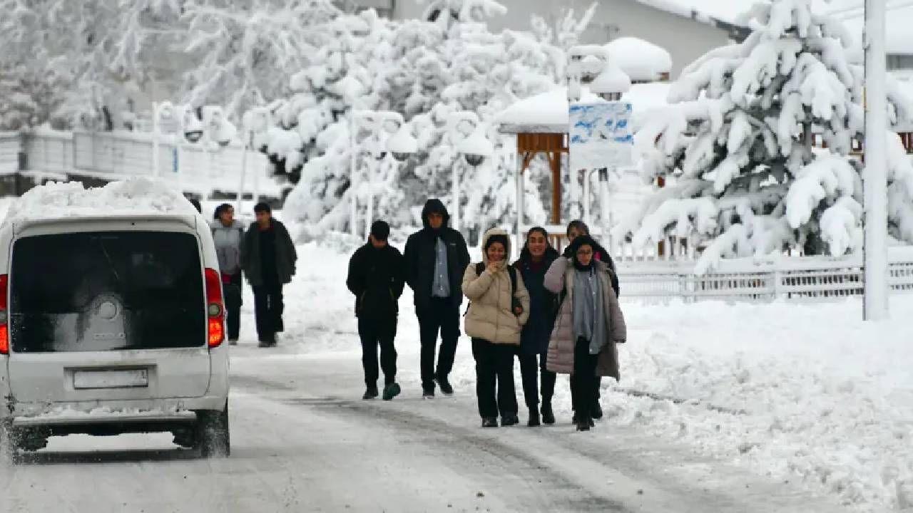 Hava bir anda değişiyor! Meteoroloji açıkladı: Kar, tipi ve don alarmı! O illerde yaşayanlar dikkat... 1