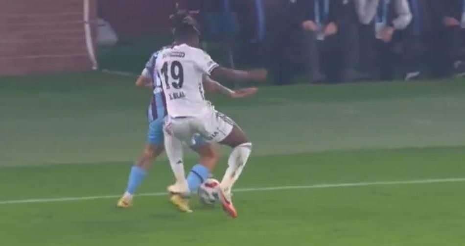 Bahis ve şike operasyonuna karışmıştı! Ahmet Çakar yayınlara geri döndü, hakem kararlarını değerlendirdi 3