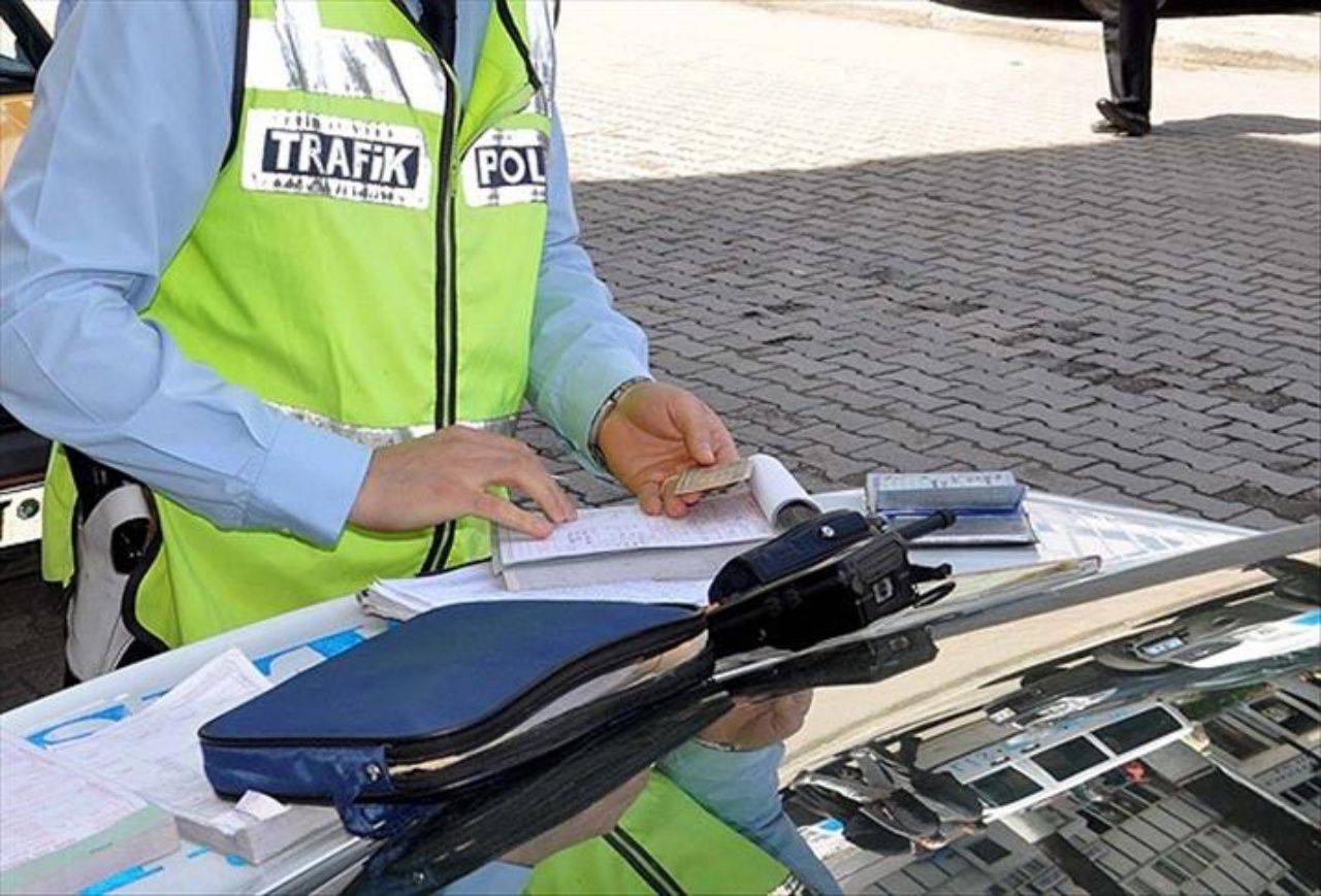 Bakan Yerlikaya duyurdu! Ocak ayında TBMM Genel Kurul'a geliyor! Trafikte düzeni bozana rekor cezalar! İşte yeni cezalar... 7