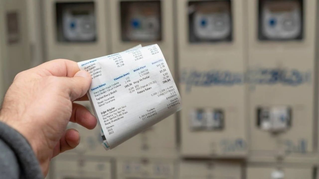 Elektrik faturalarında yeni dönem 1 Ocak'ta başlıyor! Tüketim kademeleri değişiyor! Limit aşımı gerçek maliyete dönüşüyor 7