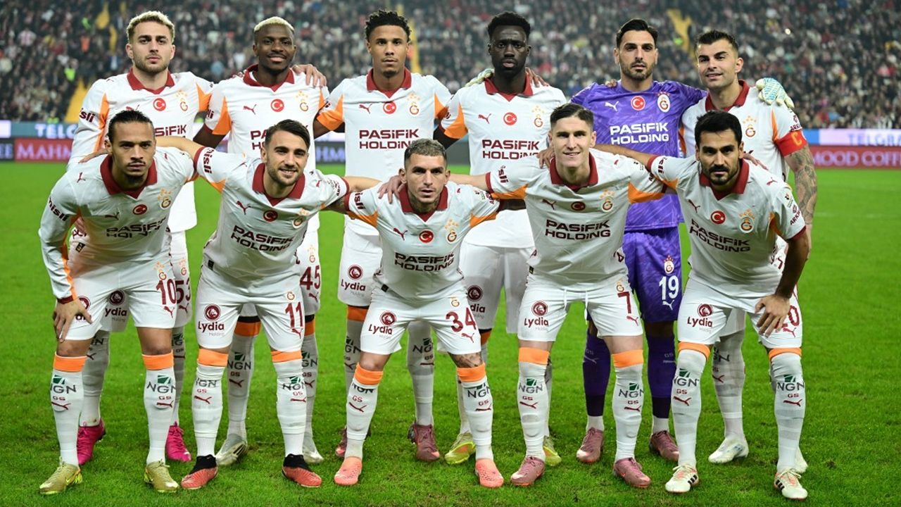 Yapay zeka Süper Lig'in şampiyonunu ve küme düşecek 3 takımı açıkladı! Zirvenin sahibi %70.4 oranla belli oldu 22