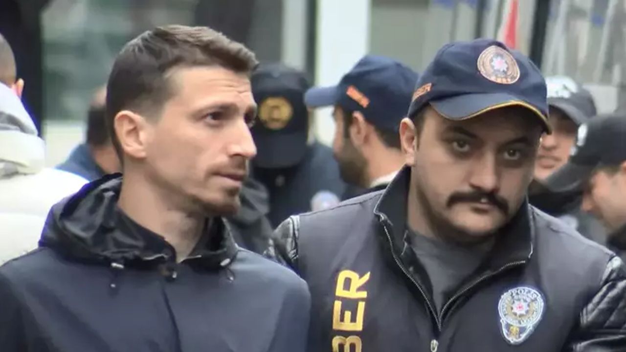 Ali Koç, Mert Hakan'ı ziyaret etti 1