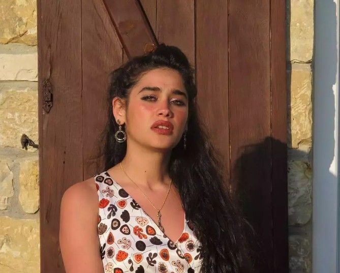 Hayat Devam Ediyor'un çocuk geliniydi! Meltem Miraloğlu, Hristiyan oldu, papazla evlendi 3