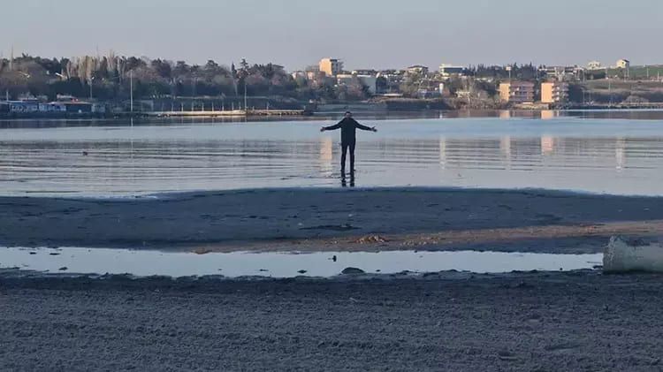 Tekirdağ’da korkutan görüntü! Deniz 20 metre çekildi 1