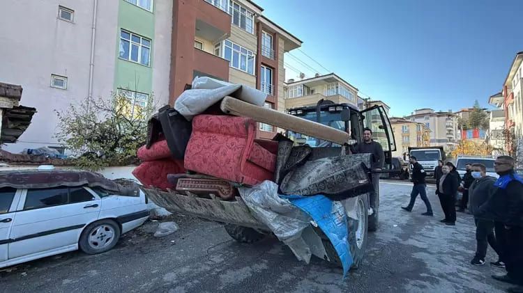 Komşuları isyan ettiren ev! Ekipler gözlerine inanamadı 6