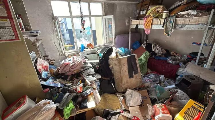 Komşuları isyan ettiren ev! Ekipler gözlerine inanamadı 9