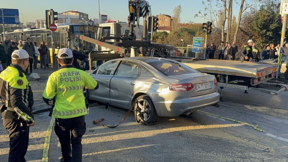 Şişli'de can pazarı! Ters yöne giren sürücü dehşet saçtı: Ölü ve yaralılar var 3