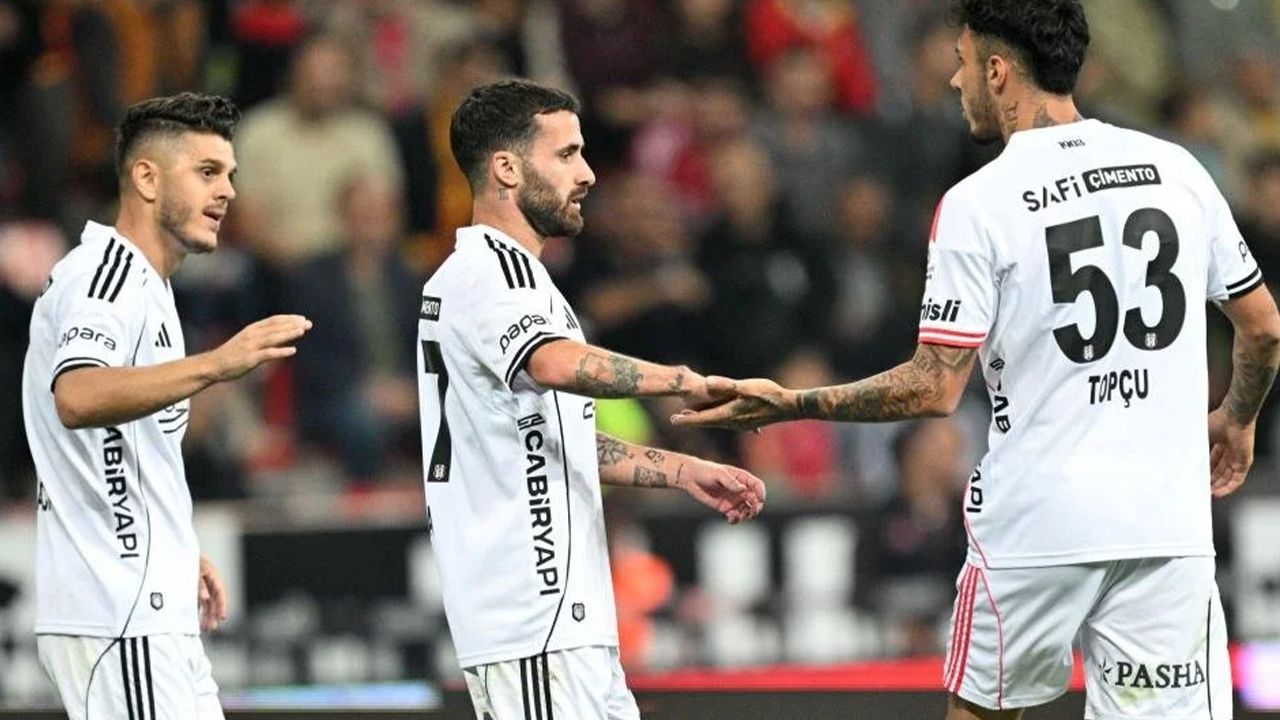 Rafa Silva için Orkun Kökçü formülü 4