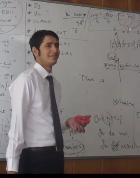 Fenomen öğretmen Taner Çağlı hakkında karanlık iddialar! "Kapıyı açık bırak annen bizi izlesin..." Bomba Mehmet Akif Ersoy detayı... 9