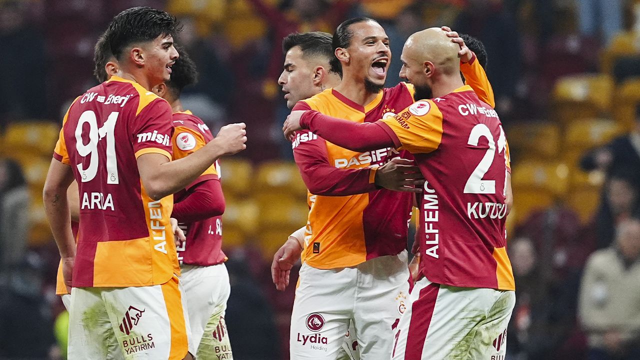 Başakşehir'den "isimli" gönderme 2
