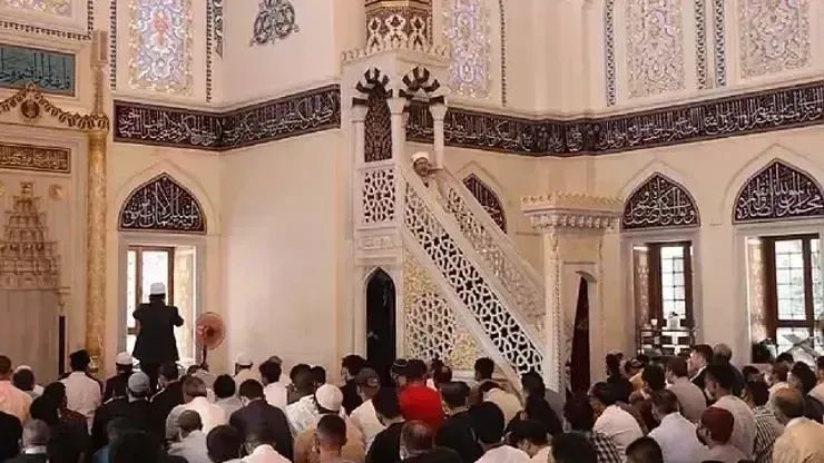 Türkiye’nin konuştuğu skandallar sonrası Diyanet'ten manidar Cuma Hutbesi: Uyuşturucu aklı, fuhuş hayatı yok eder! 4