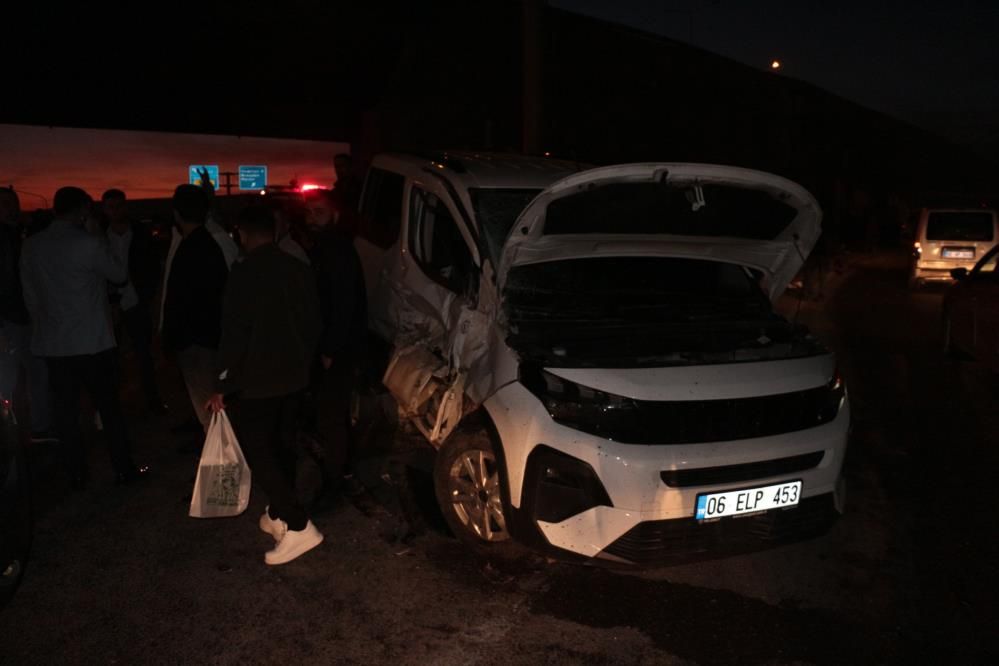 Freni boşalan vinç dehşet saçtı: Çok sayıda yaralı var 8