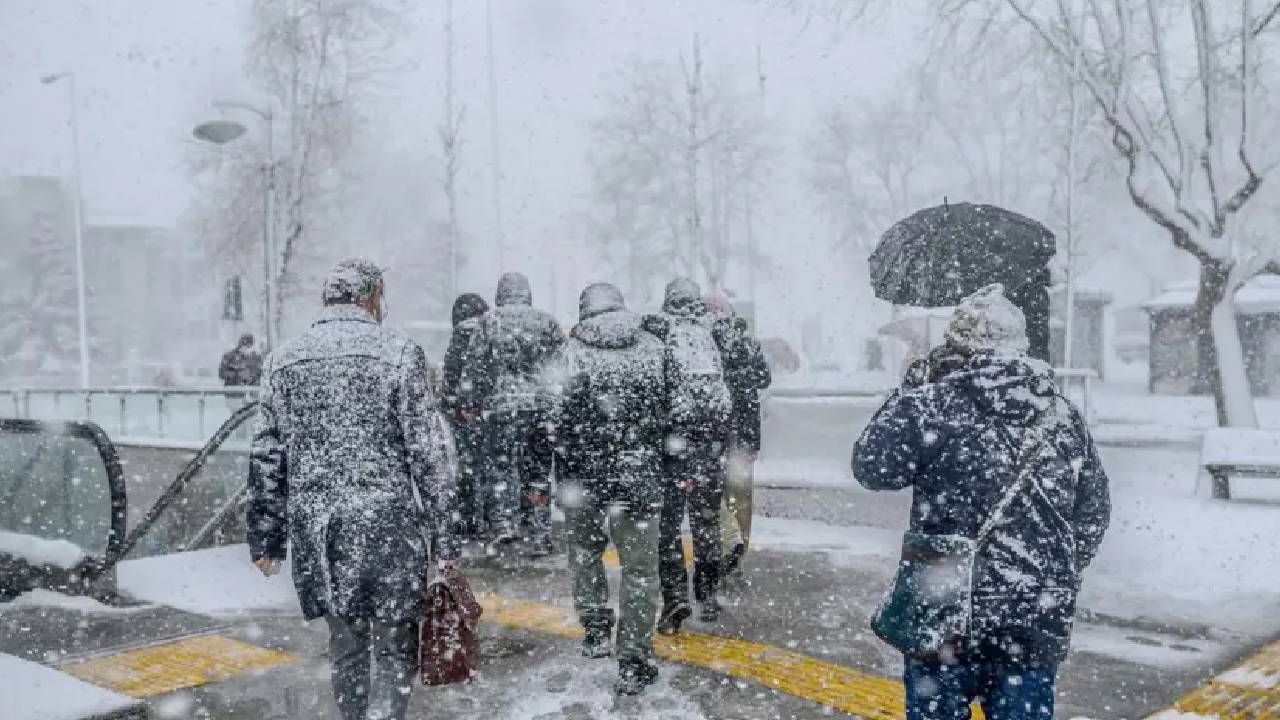 Her yer bembeyaz mı olacak? Meteoroloji açıkladı: İstanbul’a yılbaşında kar geliyor mu? 4
