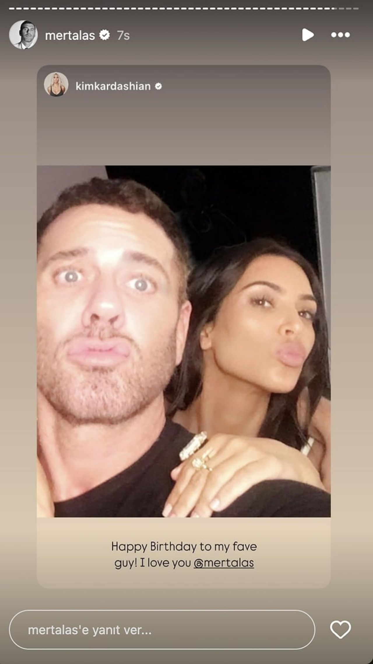 Kim kardashian, Kendall Jenner, Selena Gomez'in fotoğrafçısına uyuşturucu operasyonu! Dünyaca ünlü fotoğrafçı Mert Alaş hakkında yakalama kararı çıktı 7