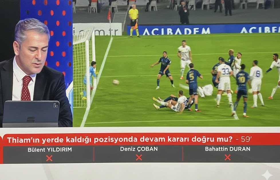 Fenerbahçe maçında skandal hakem hatası! Tüm yorumcular aynı kararda birleşti: Eyüpspor'un net penaltısı verilmedi 3