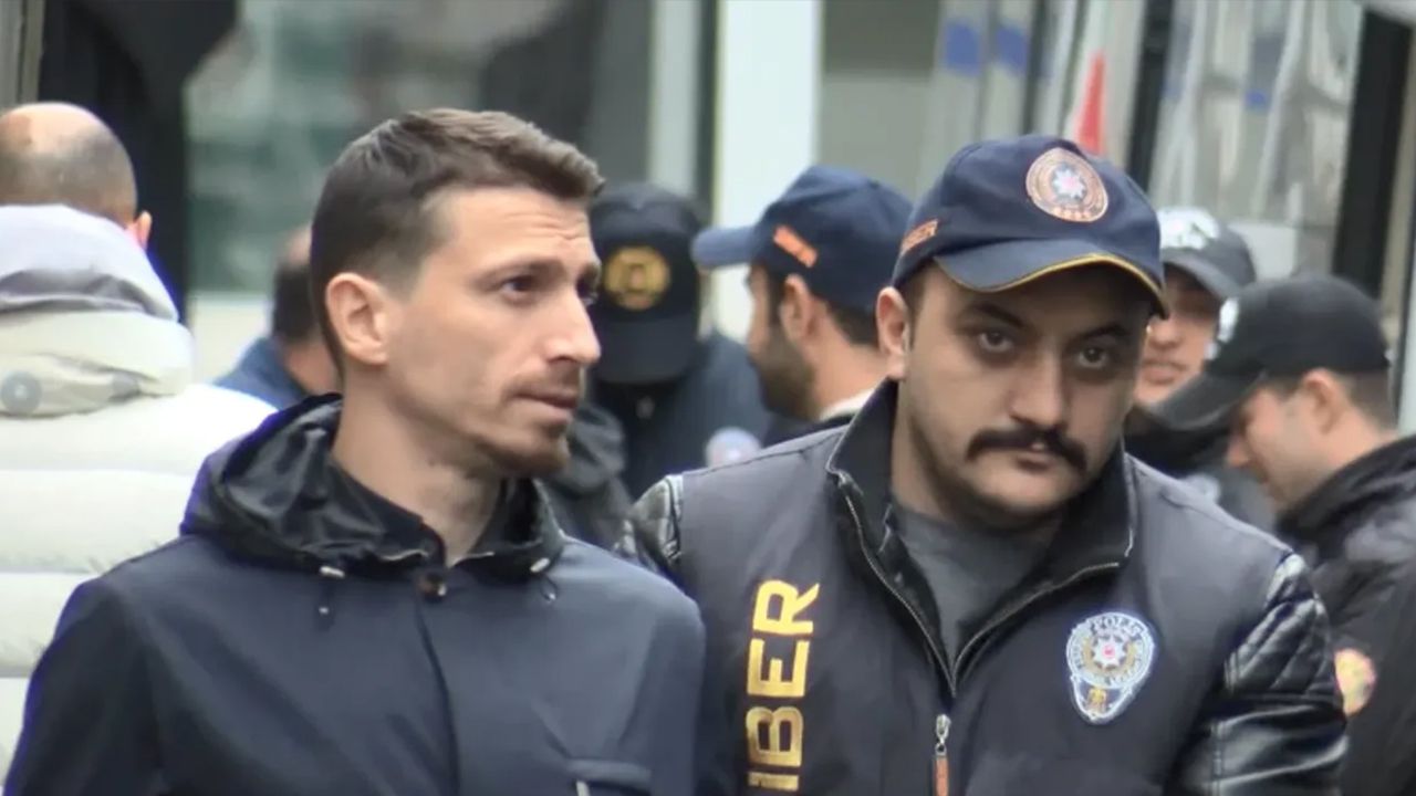 Derbi öncesi Fenerbahçe ve Beşiktaş'taki eksik futbolcular 15