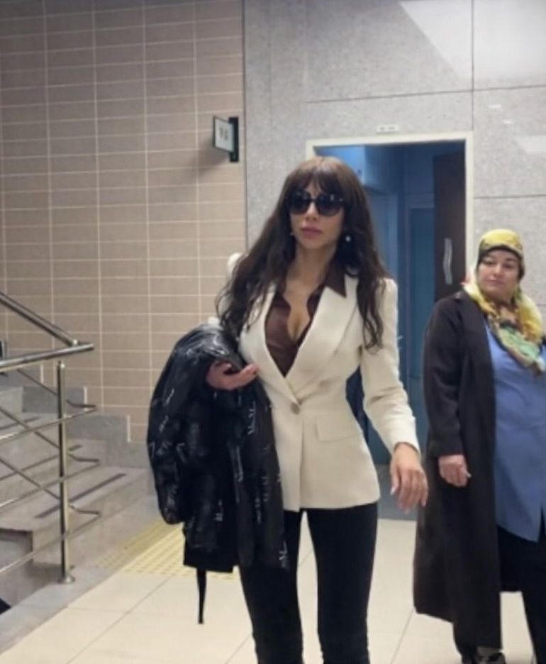 Ela Rümeysa Cebeci ile ilgili bomba iddia! Birlikte olduğu erkekleri gizlice kayda alıyordu! Futbol kulübü yöneticisi iddiası gündemde... 4
