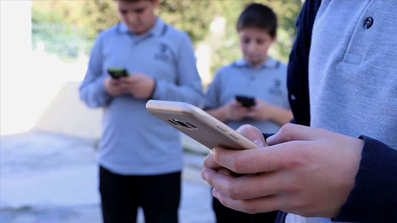 Kahramanmaraş’ta lisede skandal iddia: Kız öğrencilerin fotoğrafları izinsiz çekilip yapay zekayla +18 içeriklere dönüştürüldü, sitelere satıldı... 2