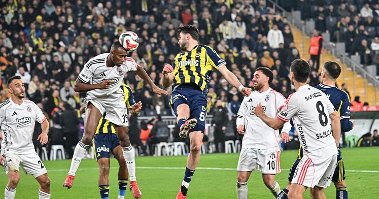 Fenerbahçe-Beşiktaş derbisindeki tartışmalı pozisyonlar 1