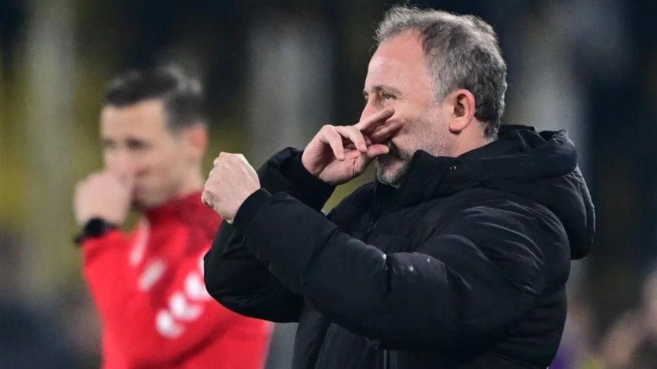 Sergen Yalçın derbi sonrası sert konuştu 4