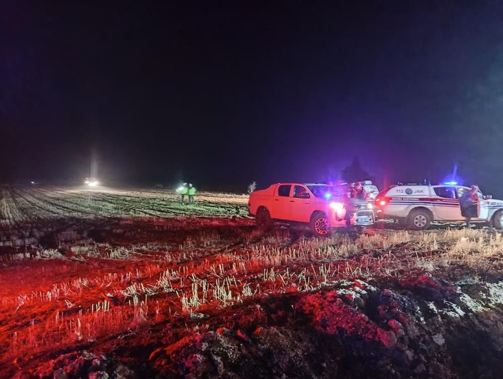 Uçağın düştüğünü gören vatandaşlar, o anları anlattı: Bomba patladı sandık 4