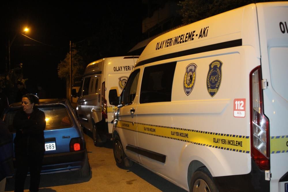 Adana'da aile faciası: İki çocuğunu öldürüp, intihar etti 6