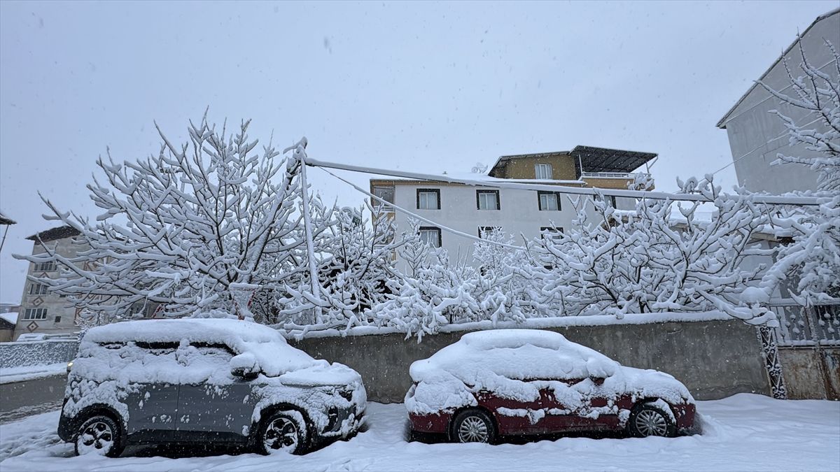 Yarın için 49 ilde kar alarmı! İşte kar yağışı beklenen illerimiz 36