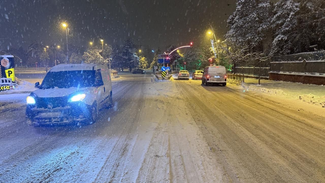 Yarın için 49 ilde kar alarmı! İşte kar yağışı beklenen illerimiz 4