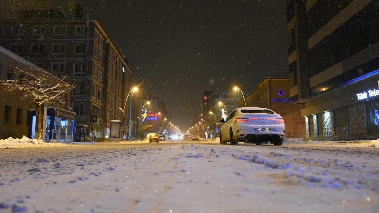Yarın için 49 ilde kar alarmı! İşte kar yağışı beklenen illerimiz 5