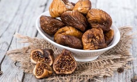 İster güneşte, ister kaynatarak, ister fırınlayarak... Evde püf noktalarıyla incir kurutmanın yolları 1