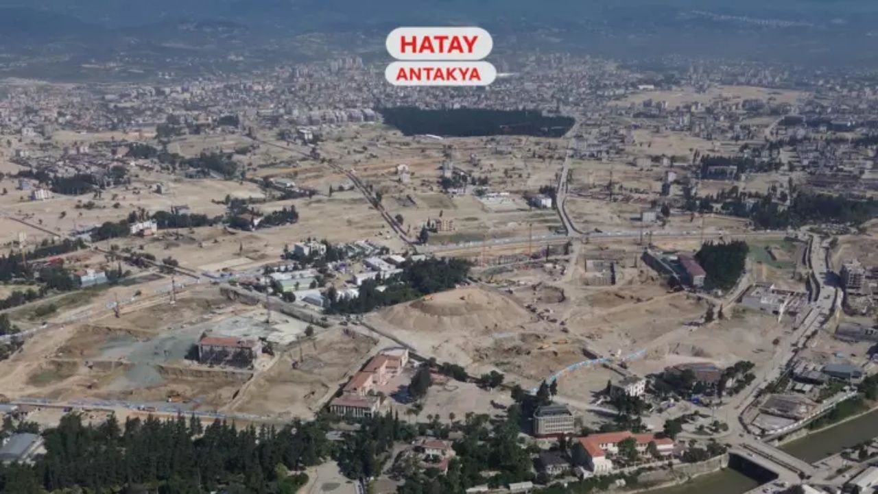 Asrın felaketinde izler asrın inşasıyla siliniyor! Şehirler yeniden ayağa kalkıyor! İşte deprem bölgesinin öncesi ve sonrası... 3