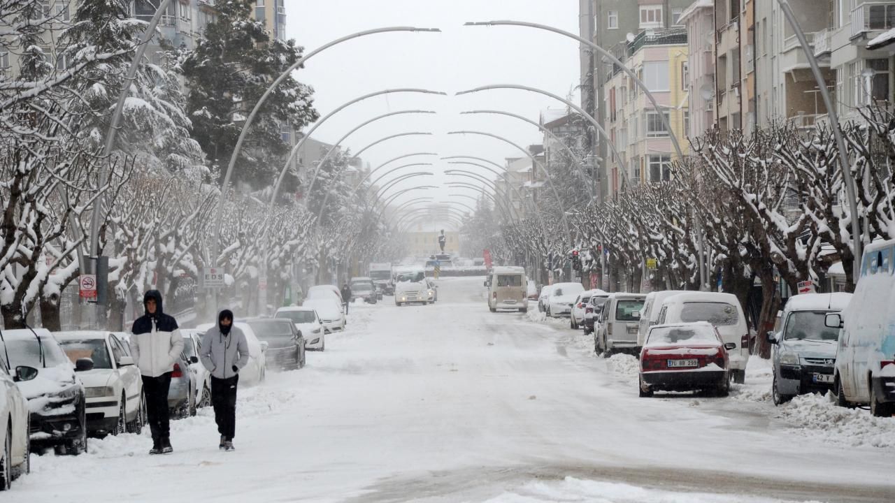 Meteoroloji yoğun kar yağışı için tarih verdi! Bu iller dikkat 40