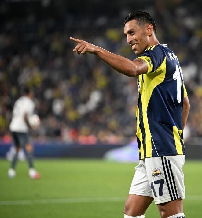 Beşiktaş ile Fenerbahçe arasında tarihi takas anlaşması! 4 futbolcu yer değiştirecek 7