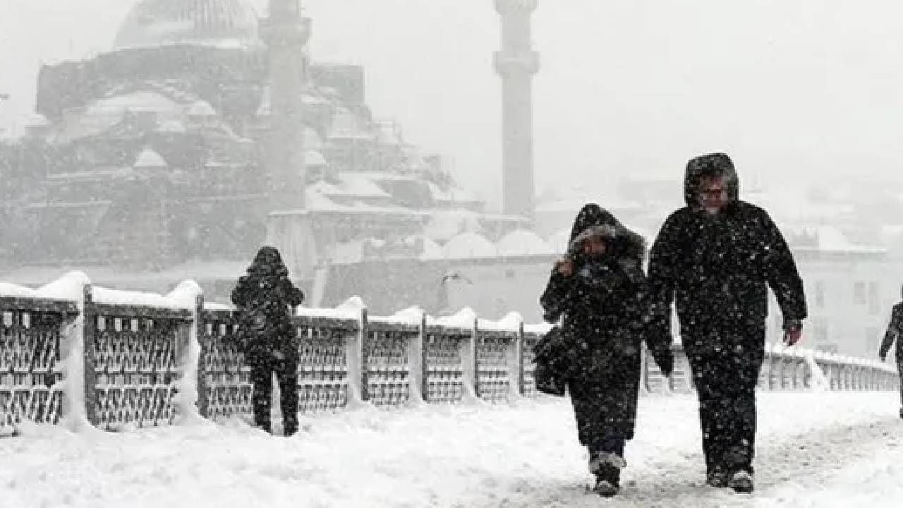 Sarı ve turuncu kod alarmı! İstanbullular dikkat: Kar ve fırtına aynı anda geliyor: Yılbaşı planları değişebilir 5