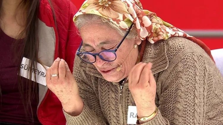 Müge Anlı'da anne Raziye Yıldız'dan canlı yayında itiraf geldi! 4 yaşındaki Emine'yi öldürüp cenazesini İskenderun'a attı! "Ercan başka bir çocuğu daha öldürdü" 5