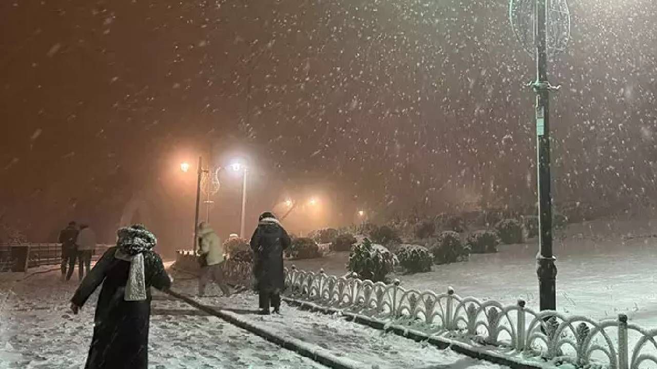 Yılbaşına hava muhalefeti... İstanbul’da kar alarmı! Valilik uyardı: Hangi ilçeler beyaza bürünecek? 1