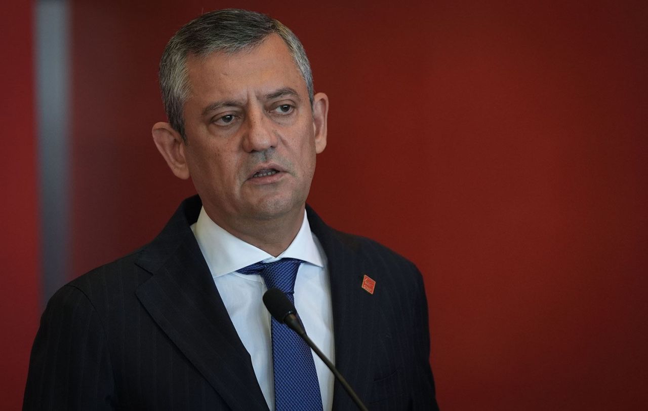 2025 yılının son seçim anketi SuperHaber’de açıklandı: Erdoğan, hem Özgür Özel'i hem de Ekrem İmamoğlu'nu ezip geçiyor... 8