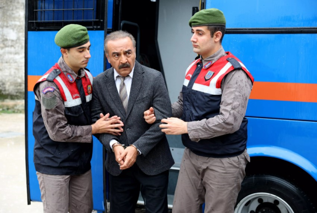 İnci Taneleri, nihayet geri dönüyor! 3. sezon tanıtımı yayınlandı: ''Ya oynayacaz. Ya oynatacaz" 5