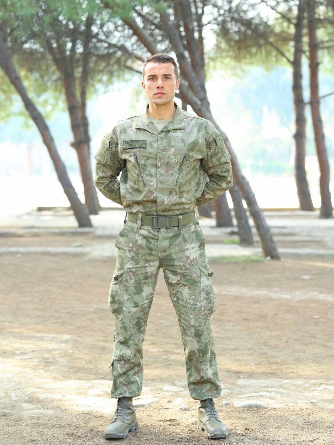 Cemal Can Canseven, vatani görevini tamamladı! İşte üniformalı askerlik pozları 5