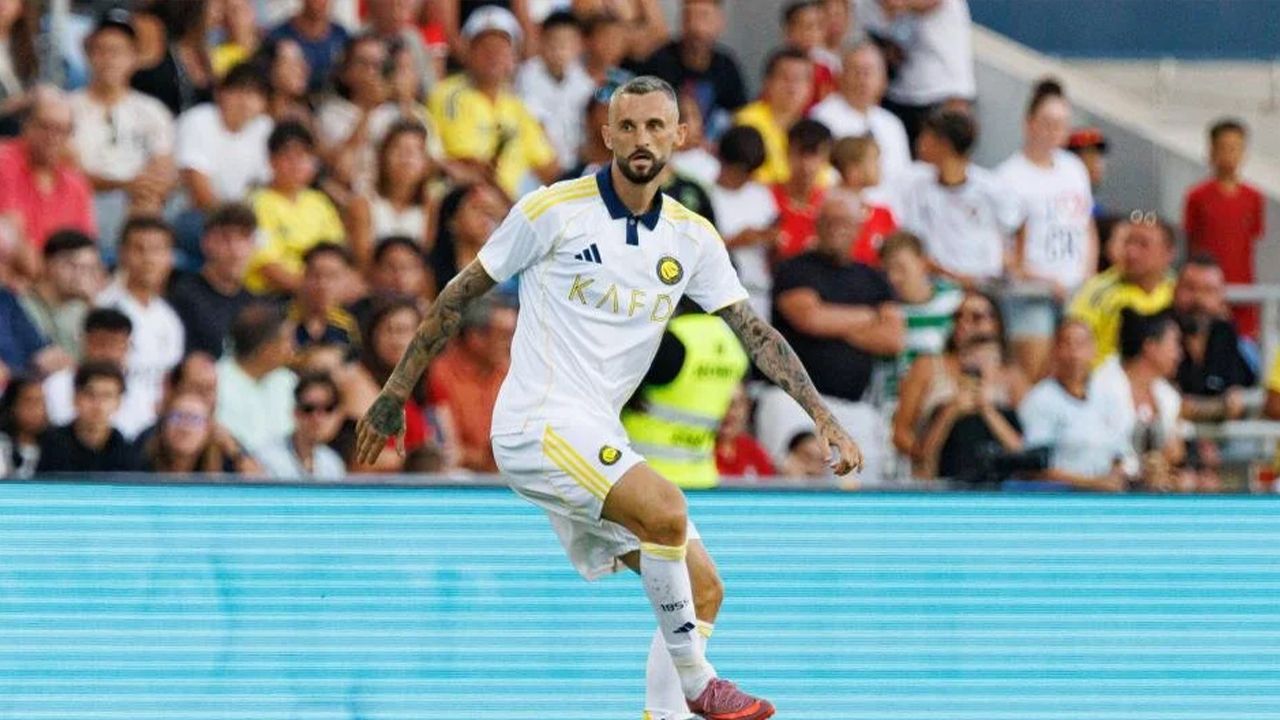 Sezon sonunda sözleşmesi bitecek olan 50 yıldız futbolcu 27