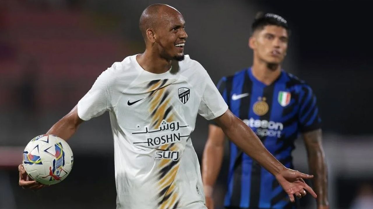Sezon sonunda sözleşmesi bitecek olan 50 yıldız futbolcu 44