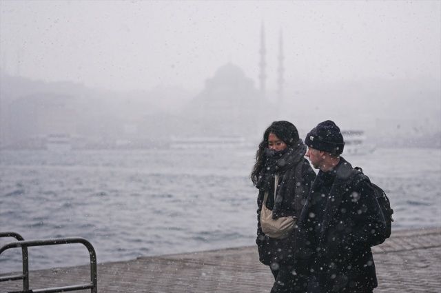 Türkiye 2026’ya karla girdi: Okullar peş peşe tatil edildi! 9
